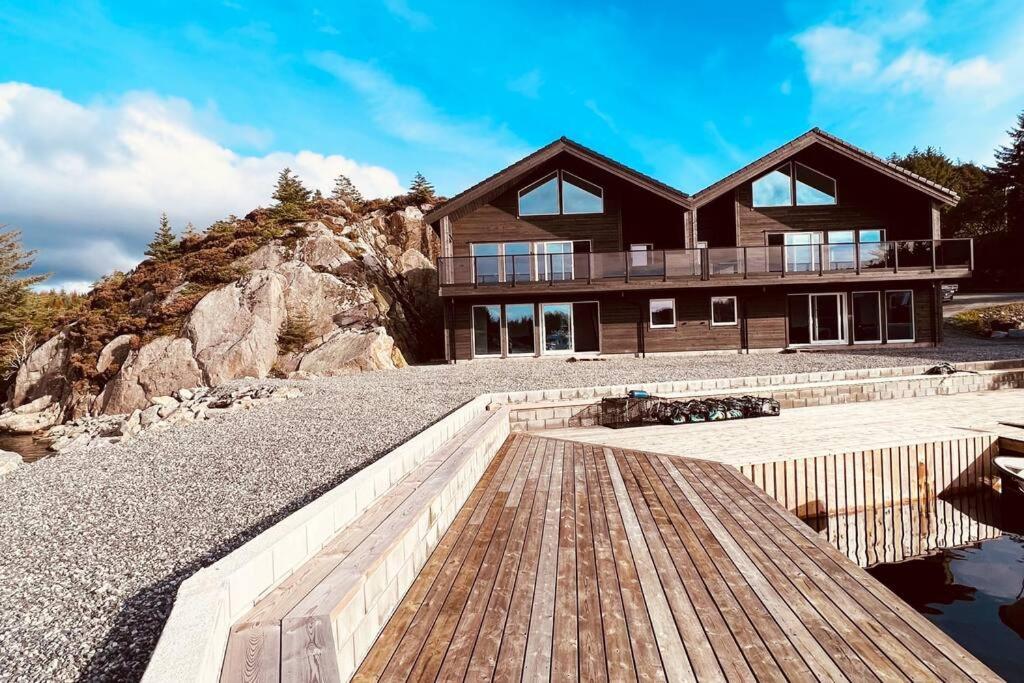 Villa Eksklusiv Rorbu - Havblikk 1 - Batutleie Bekkjarvik Exterior foto