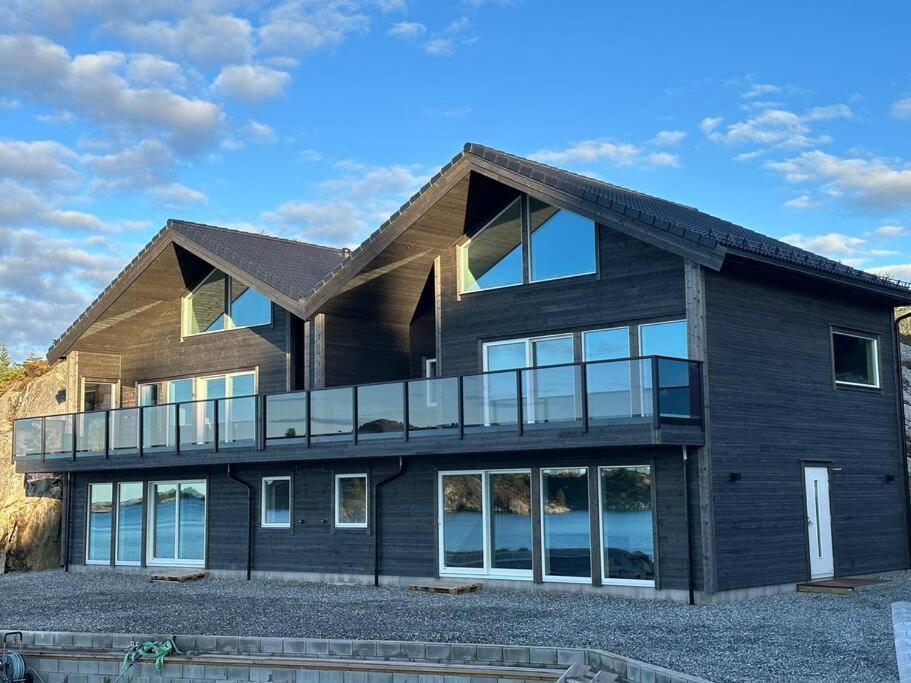Villa Eksklusiv Rorbu - Havblikk 1 - Batutleie Bekkjarvik Exterior foto
